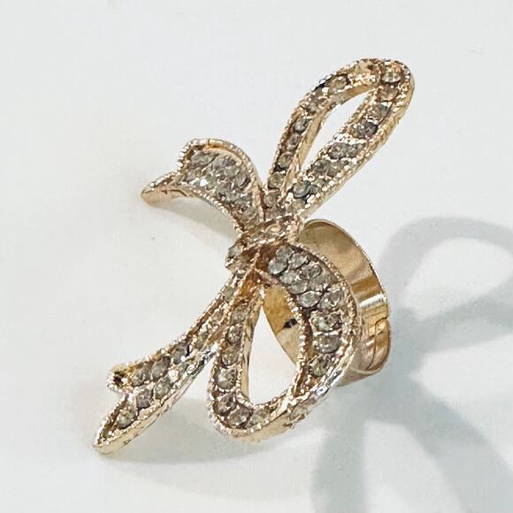 Large Rhinestone Bow Ring - Picture 2 of 3